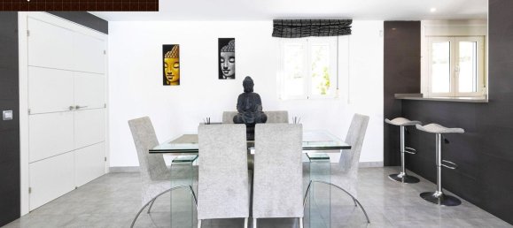 4 bedrooms Villa in Marbella, Spain No. 118132 11