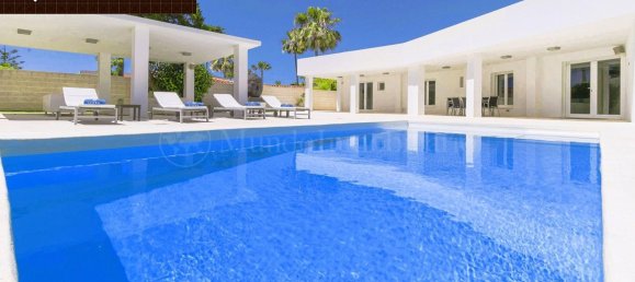 4 bedrooms Villa in Marbella, Spain No. 118132 30