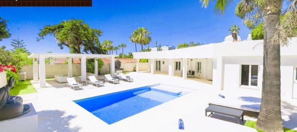 4 bedrooms Villa in Marbella, Spain No. 118132 31