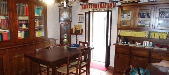 Вилла с 6 комнатами в Ареццо, Италия № 22509 11