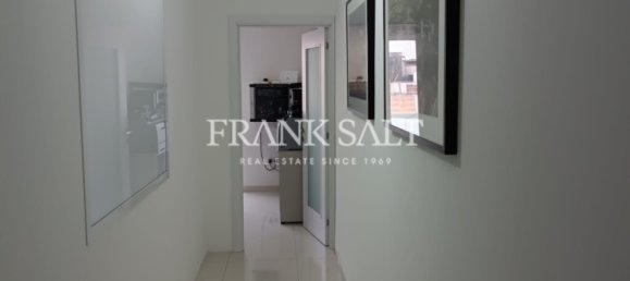 Escritório em Attard, Malta N.º 13169 3