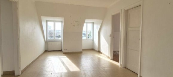 Здание 573м² в Майен, Франция № 360607 2