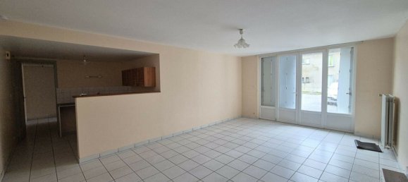 Здание 573м² в Майен, Франция № 360607 17