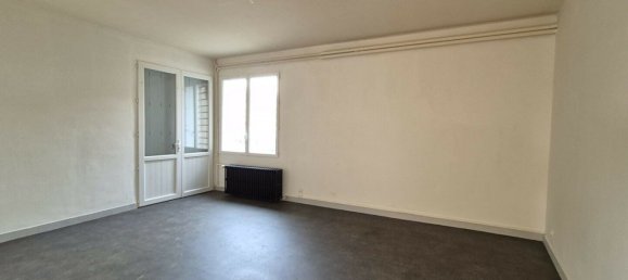 Здание 573м² в Майен, Франция № 360607 5