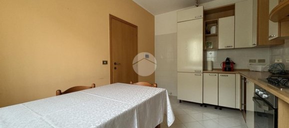 4 bedrooms Apartment in Rimini, Italy No. 376830 9