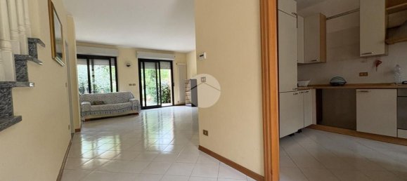 4 bedrooms Apartment in Rimini, Italy No. 376830 10