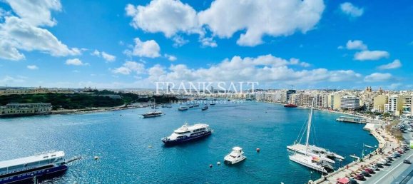 2 bedrooms Penthouse in Sliema, Malta No. 4630 2