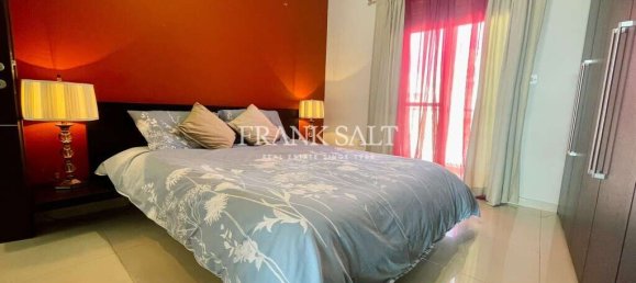 2 bedrooms Penthouse in Sliema, Malta No. 4630 13