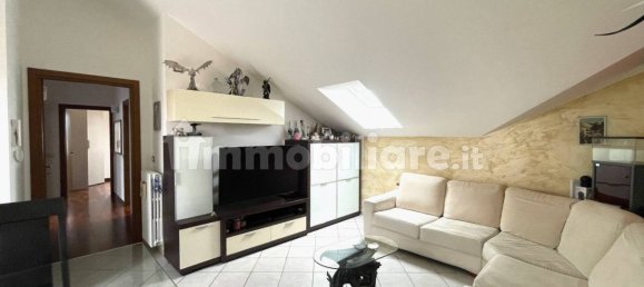3 bedrooms Apartment in Cislago, Italy No. 331000 6