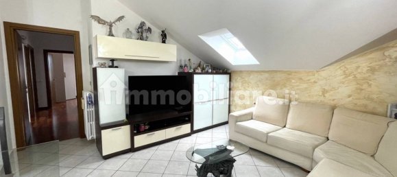 3 bedrooms Apartment in Cislago, Italy No. 331000 10