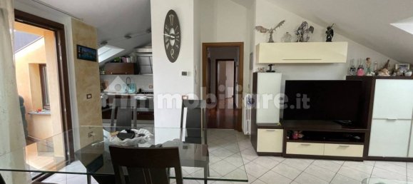 3 bedrooms Apartment in Cislago, Italy No. 331000 8