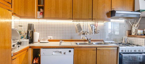 6 rooms Apartment in Poggibonsi, Italy No. 122832 5