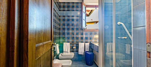 6 rooms Apartment in Poggibonsi, Italy No. 122832 16