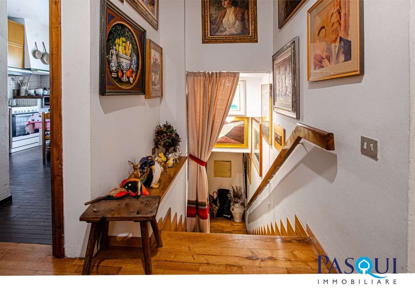 6 rooms Apartment in Poggibonsi, Italy No. 122832