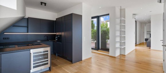 3 rooms Duplex in Alsergrund, Austria No. 196611 4