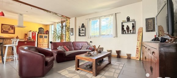 3 bedrooms House in Neuville-sur-Ain, France No. 302312 16