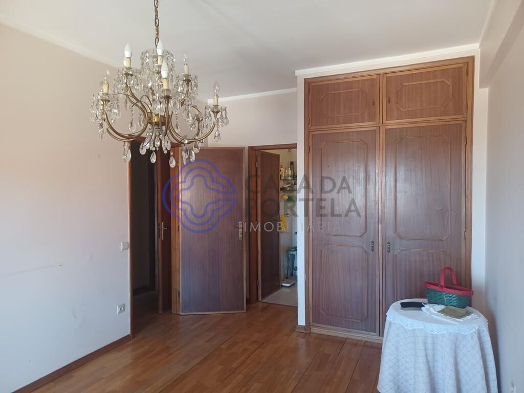 3 bedrooms Apartment in Porto, Portugal No. 288797