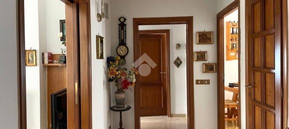 Apartamento de 3 dormitorios en Rome, Italy No. 24305 7