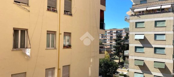Apartamento de 3 dormitorios en Rome, Italy No. 24305 27