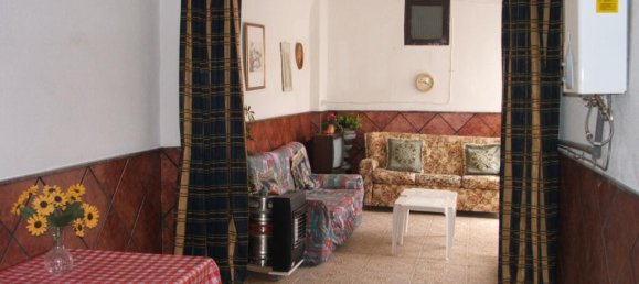 5 bedrooms Townhouse in Caniles, Spain No. 167004 3