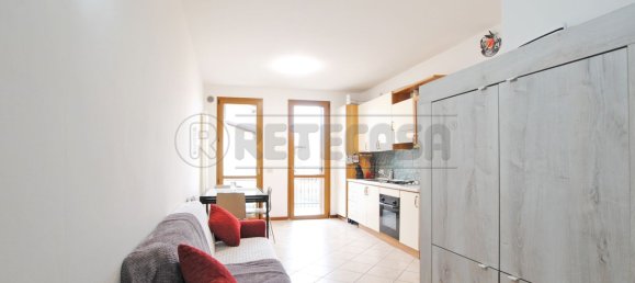 4 rooms Apartment in Castelgomberto, Italy No. 227936 2