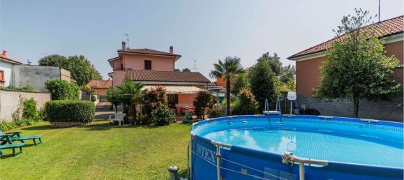 4غرفة فيلا في Magenta, Italy رقم 124124 36