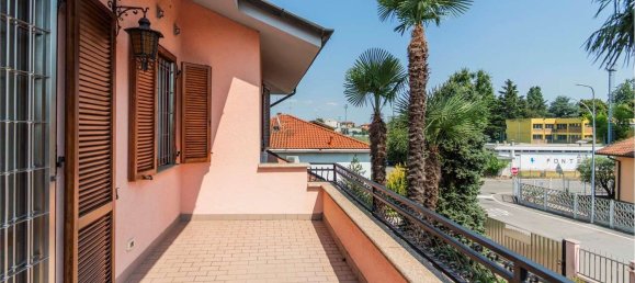 4غرفة فيلا في Magenta, Italy رقم 124124 26