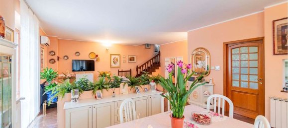 4غرفة فيلا في Magenta, Italy رقم 124124 6