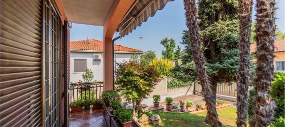 4غرفة فيلا في Magenta, Italy رقم 124124 4