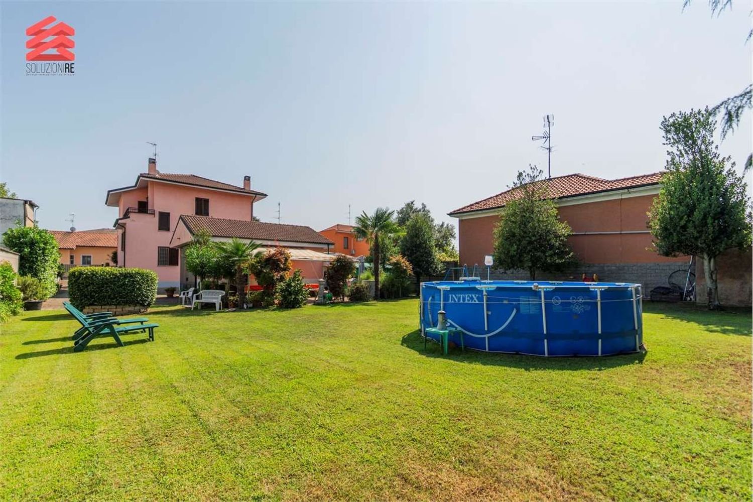 4غرفة فيلا في Magenta, Italy رقم 124124