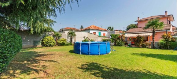 4غرفة فيلا في Magenta, Italy رقم 124124 17