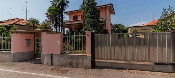 4غرفة فيلا في Magenta, Italy رقم 124124 38