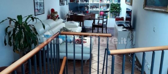 2 bedrooms Penthouse in Rome, Italy No. 28657 10