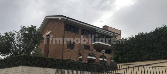 2 bedrooms Penthouse in Rome, Italy No. 28657 9