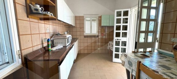 Склад с 4 комнатами в Монополи, Италия № 20963 7