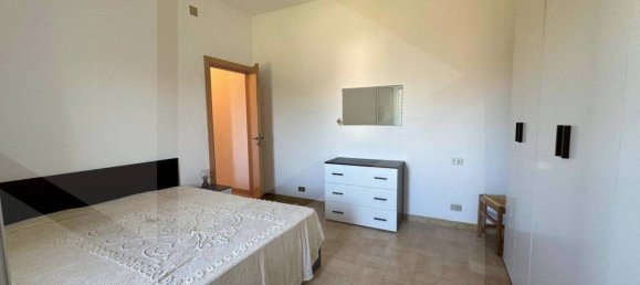 Склад с 4 комнатами в Монополи, Италия № 20963 20