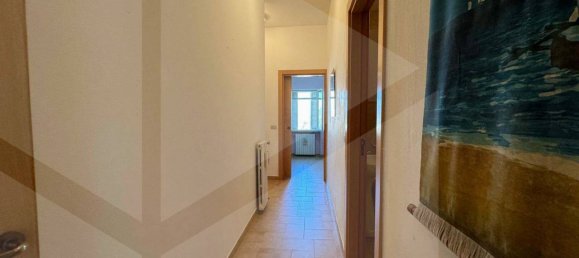 Склад с 4 комнатами в Монополи, Италия № 20963 17