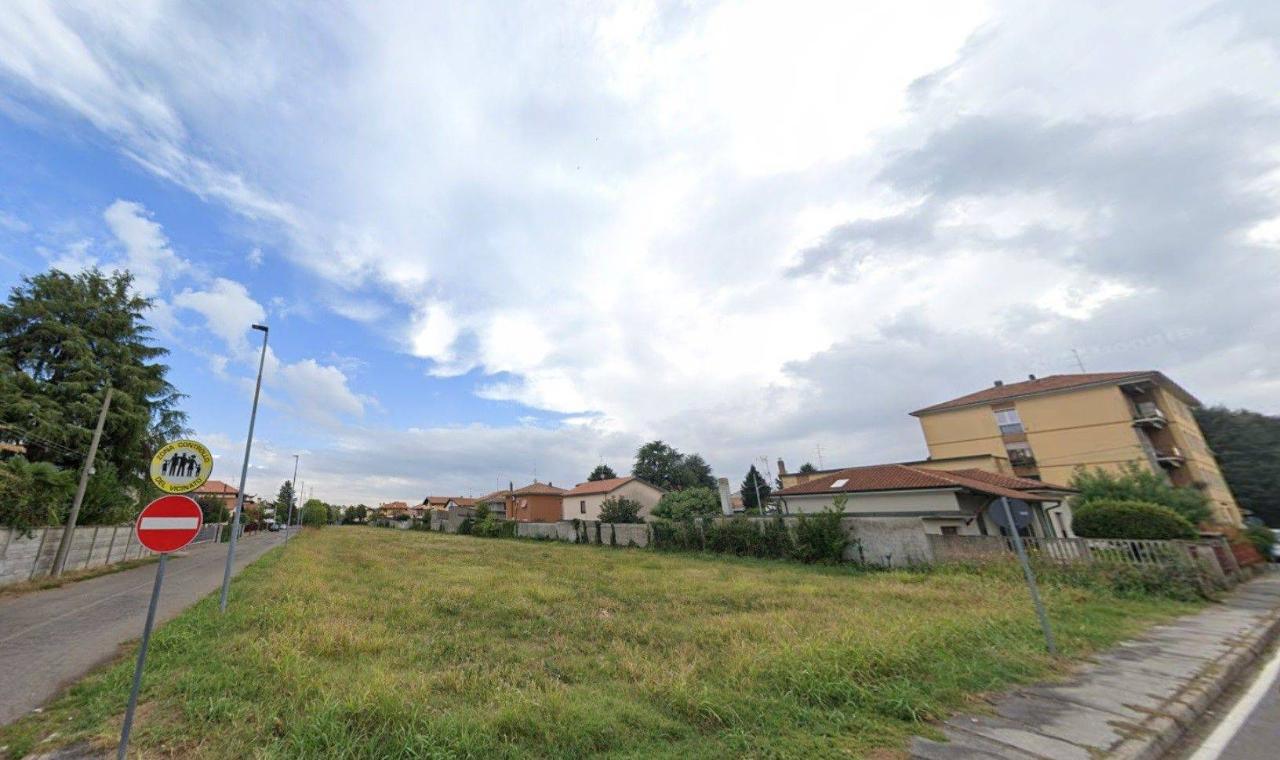1150m² Land in Canegrate, Italy No. 164520