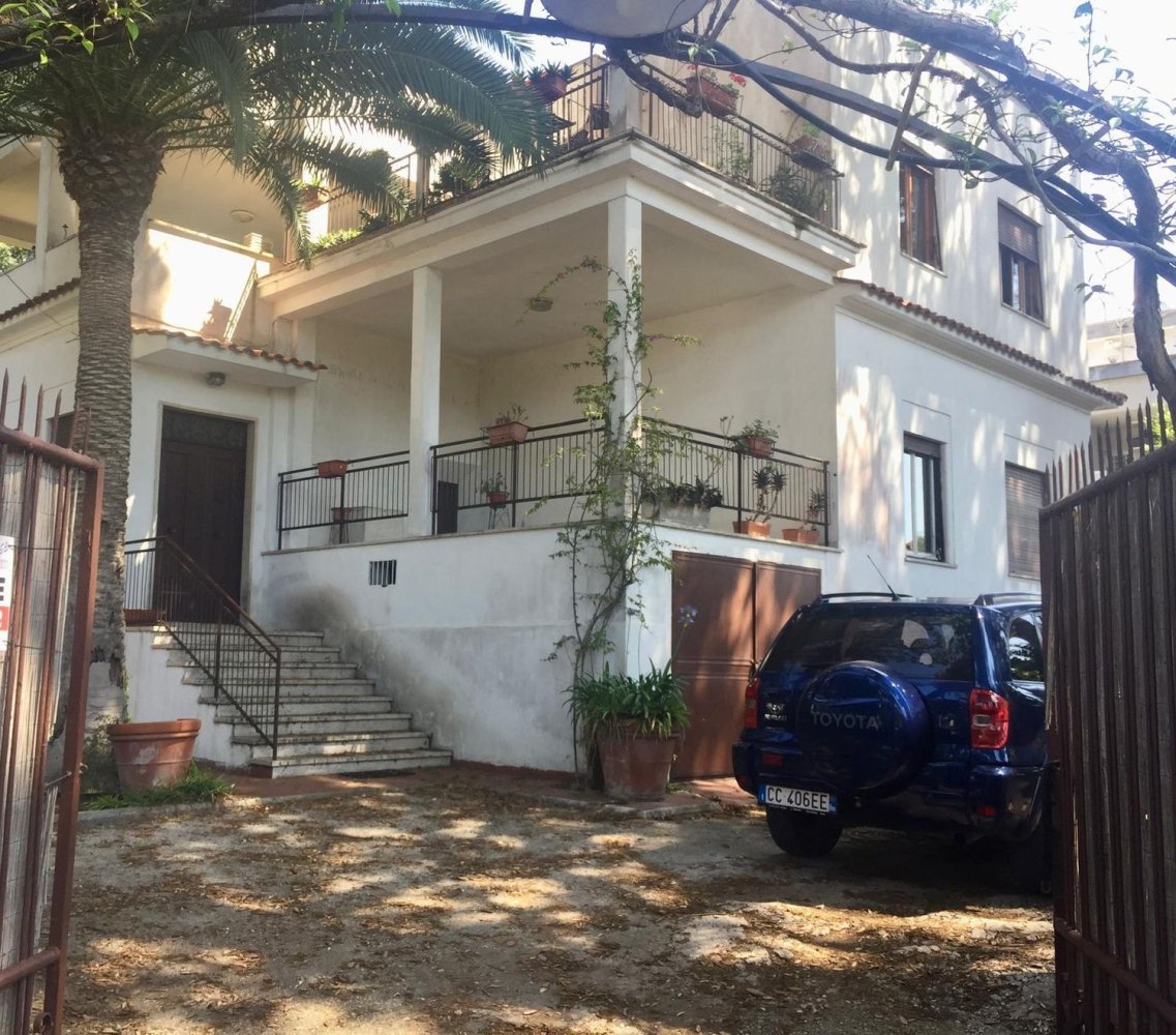 5 غرف نوم فيلا في Anzio, Italy رقم 320928