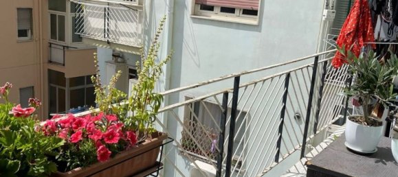 3 bedrooms Apartment in Naples, Italy No. 327740 12