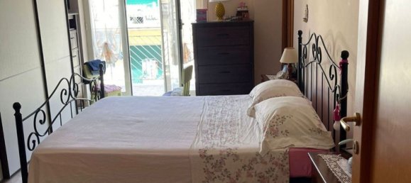 3 bedrooms Apartment in Naples, Italy No. 327740 7