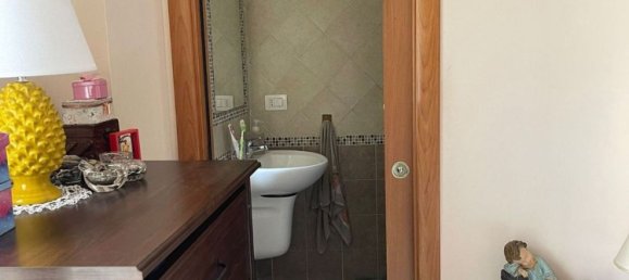 3 bedrooms Apartment in Naples, Italy No. 327740 10