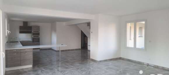 3 Schlafzimmer Haus in Sours, France, Nr. 263666 3