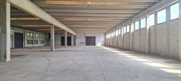 2000m² Warehouse in Barbarano Mossano, Italy No. 376326 3