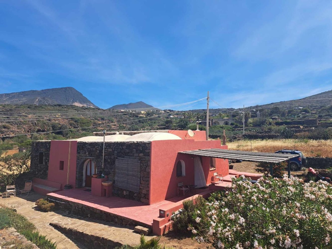 Casa de 5 habitaciónes en Pantelleria, Italy No. 82646