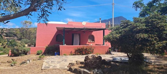 Casa de 5 habitaciónes en Pantelleria, Italy No. 82646 2