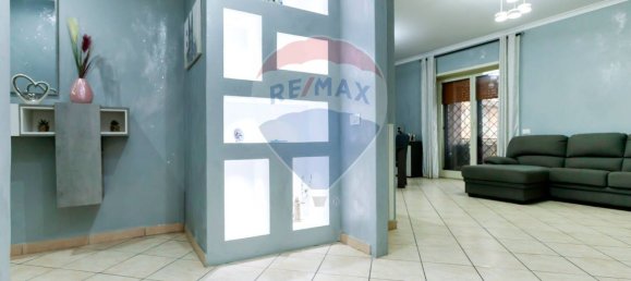 2 bedrooms Apartment in Rome, Italy No. 52937 2