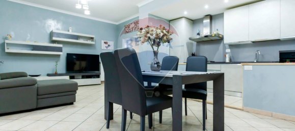 2 bedrooms Apartment in Rome, Italy No. 52937 4