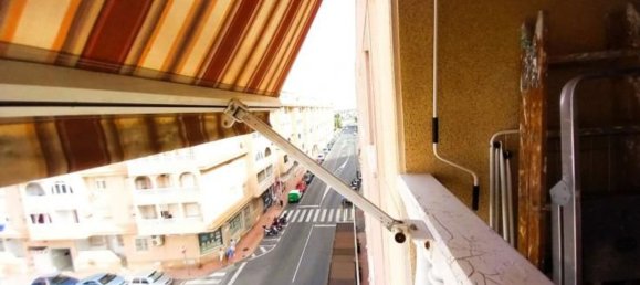 Apartamento de 2 dormitorios en Torrevieja, Spain No. 141690 3