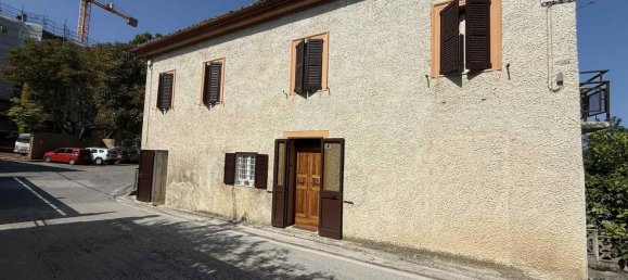 6-Zimmer Haus in Fabriano, Italy, Nr. 308171 36
